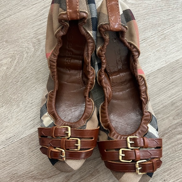 Burberry flat ballet shoe - Picture 3 of 9